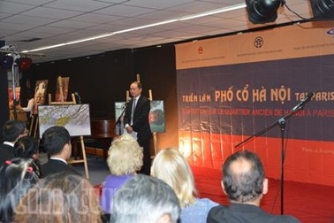 Khai mạc triển lãm ảnh về "Phố cổ Hà Nội" tại Thủ đô Paris
