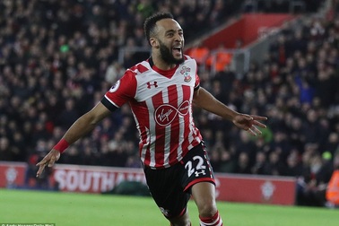 Liverpool thua Southampton ở bán kết lượt đi League Cup