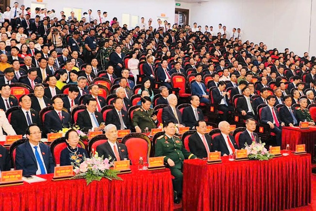 Khai mạc Đại hội đại biểu Đảng bộ tỉnh Ninh Bình lần thứ I - 1