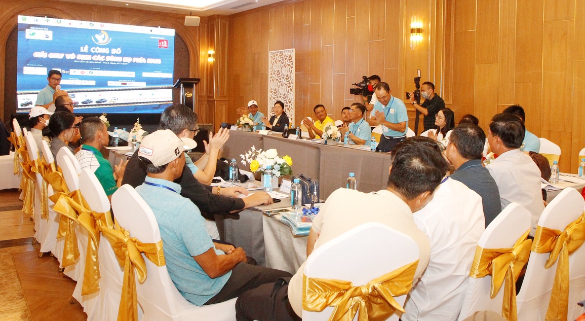 Giải golf có phần thưởng Hole in One lên đến 16 tỷ đồng - 1 Giải golf có phần thưởng Hole in One lên đến 16 tỷ đồng - 1