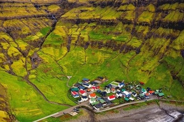 Clip: Ngôi làng bí mật "có một không hai" ẩn trong thung lũng sâu