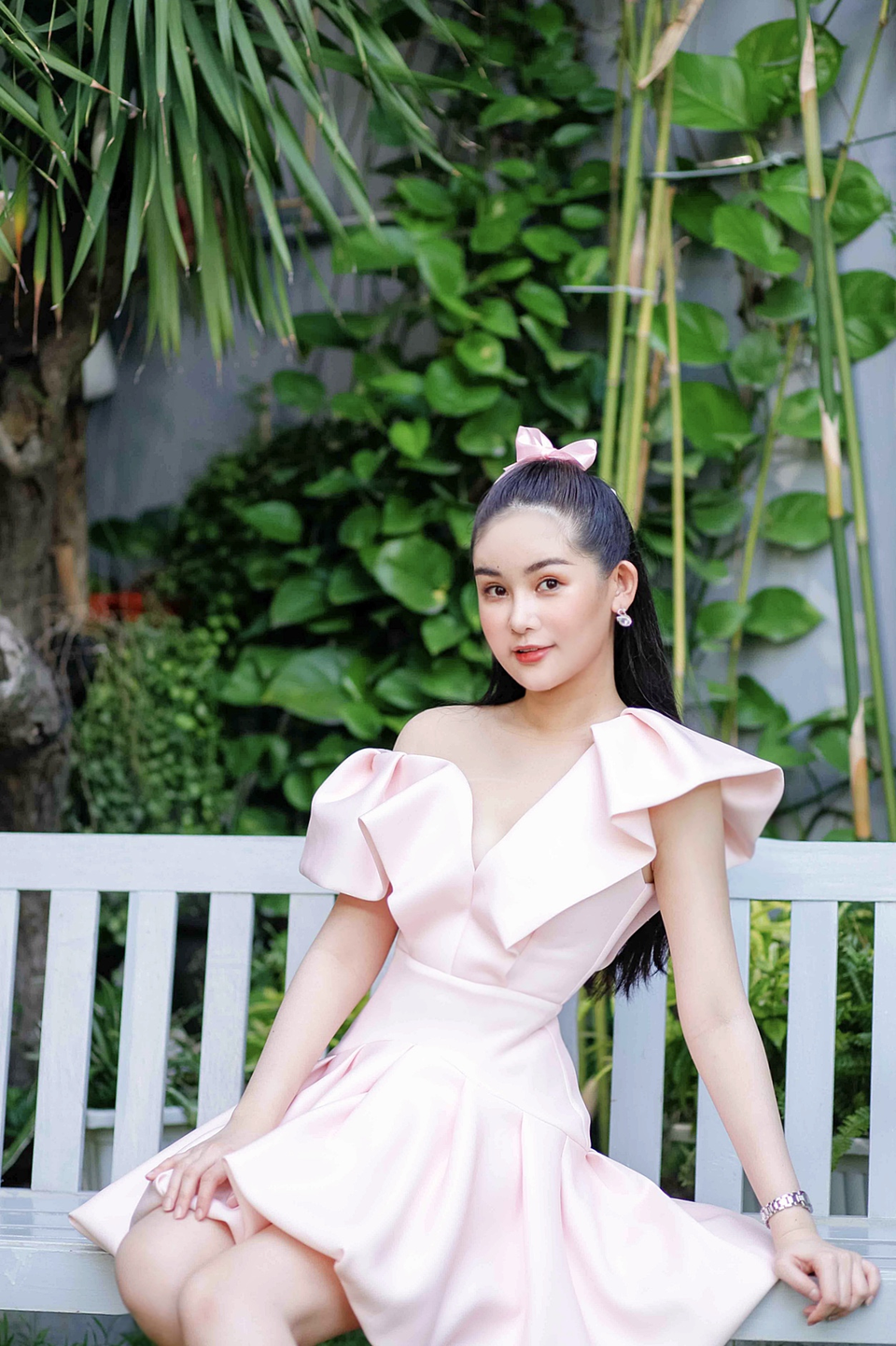 Hoa hậu Lê Âu Ngân Anh làm YouTuber - 2 Hoa hậu Lê Âu Ngân Anh làm YouTuber - 2