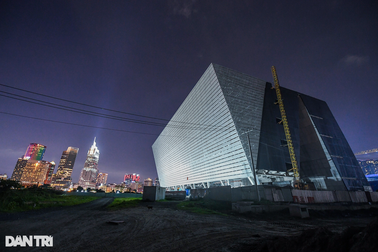 Trung tâm triển lãm Thủ Thiêm chậm tiến độ, đề xuất đổi nhà thầu nhôm kính