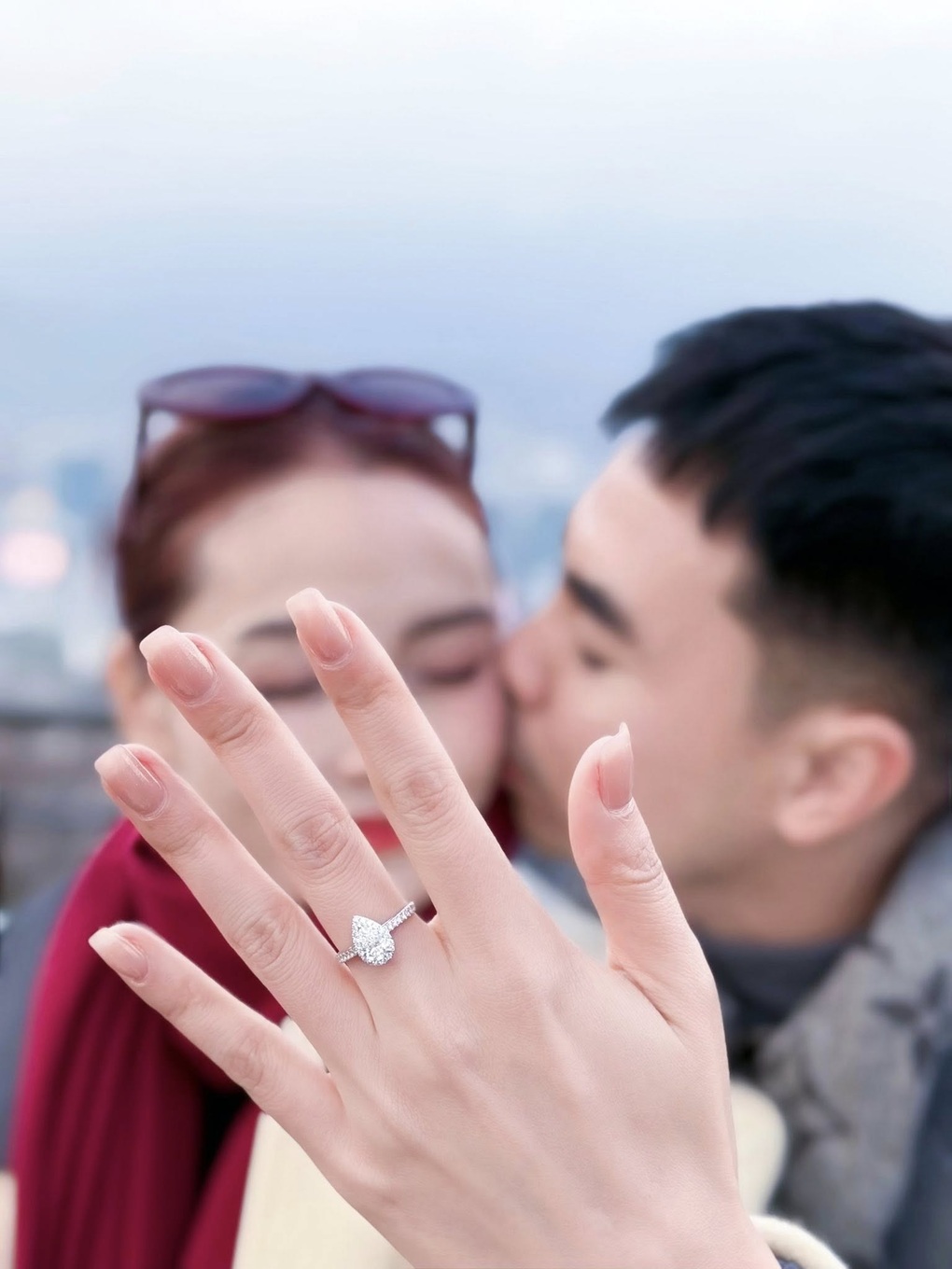 Cầu thủ Đức Huy cầu hôn MC Huyền Trang Mù Tạt ở Hàn Quốc - 2 Cầu thủ Đức Huy cầu hôn MC Huyền Trang Mù Tạt ở Hàn Quốc - 2