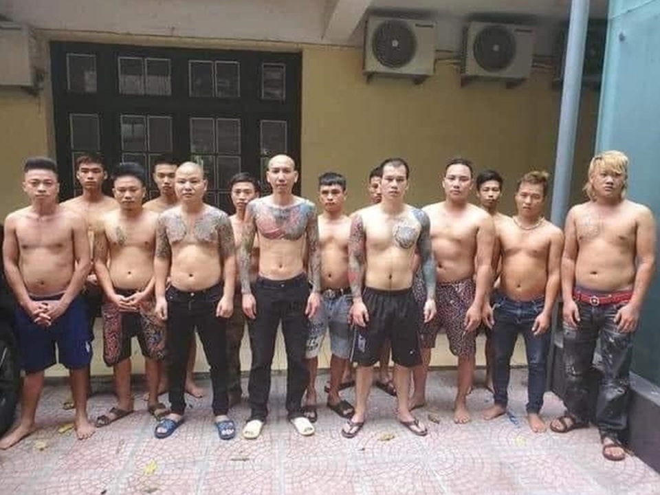 Phú Lê khai nhận: Chỉ đạo đàn em hành hung Đào Chile - 1 Phú Lê khai nhận: Chỉ đạo đàn em hành hung Đào Chile - 1