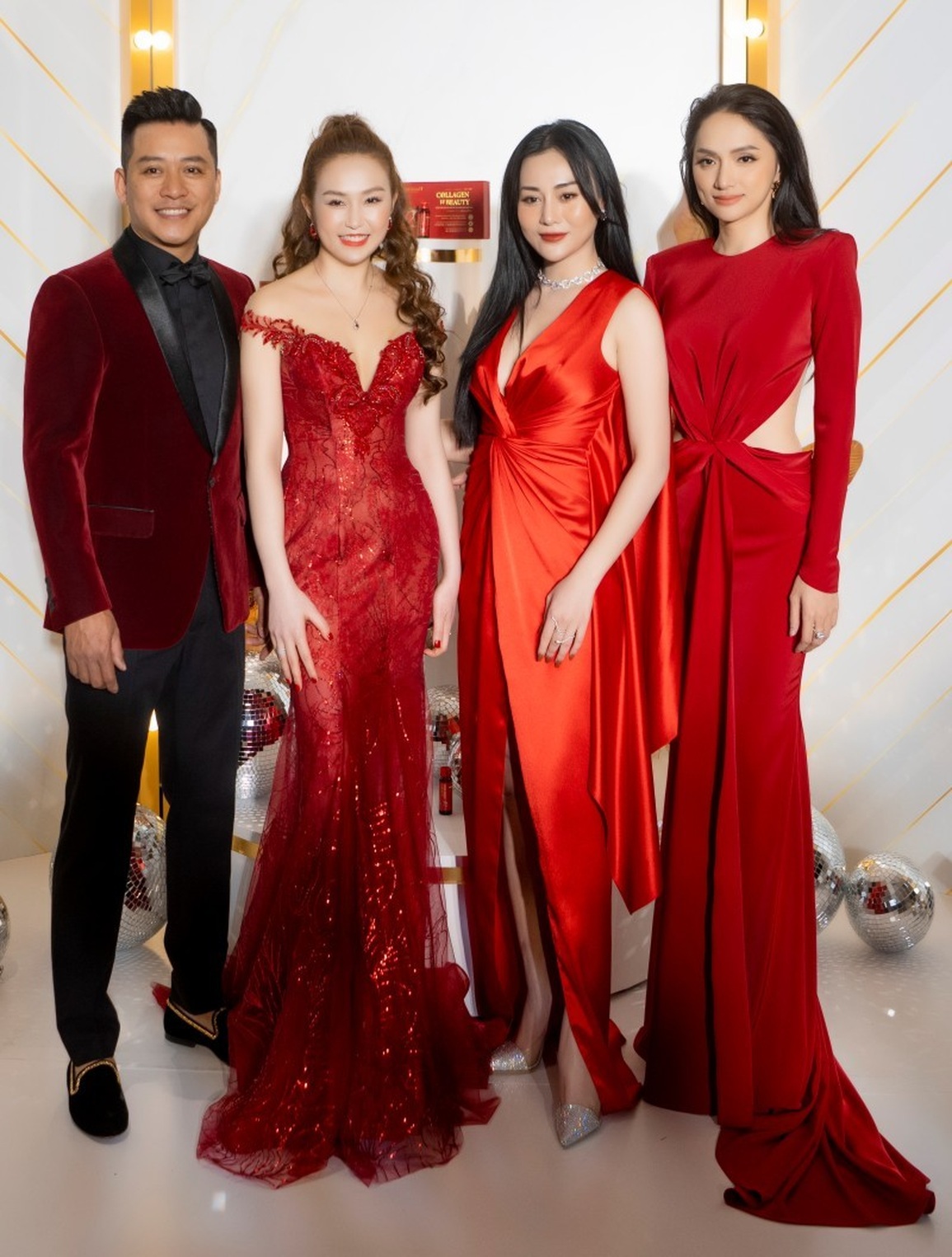 Tuấn Hưng: Năm qua tôi làm xe ôm, trông con được vợ trả lương - 2 Tuấn Hưng: Năm qua tôi làm xe ôm, trông con được vợ trả lương - 2