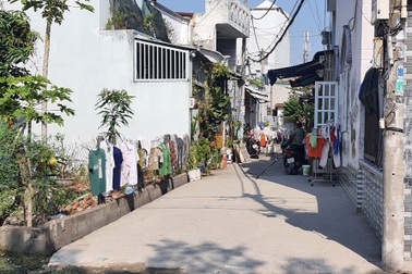 Cô gái tử vong bên người chồng có nhiều vết cắt ở cổ tay