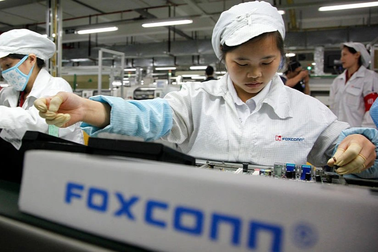 Ông lớn sản xuất iPhone Foxconn bất ngờ bị điều tra