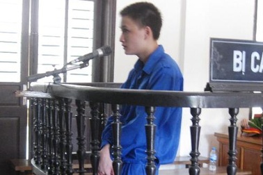 Kẻ bắn chết người vì giành chỗ xem ca nhạc lãnh án