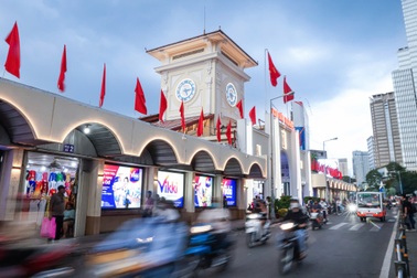 TPHCM: Rực rỡ cờ hoa, khát vọng và dấu ấn những thương hiệu ngân hàng