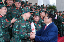 Chuyện chưa kể về "hỗ trợ sau động đất" của 100 chiến sĩ công an, quân đội