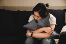 Xử lý chuyện ngoại tình: Đào gốc hay bẻ ngọn?