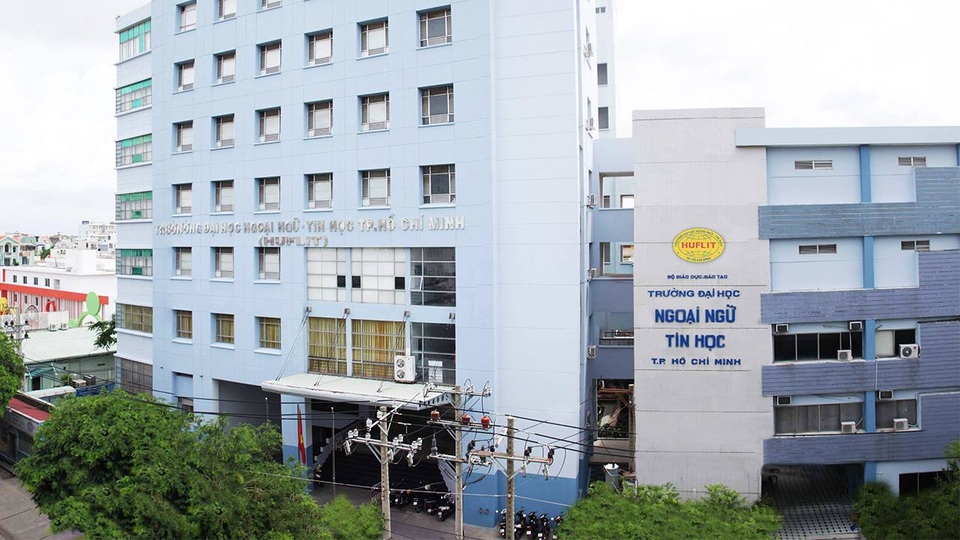 Trường đại học khẩn tìm người tiếp xúc với sinh viên mắc Covid-19 ở Long An - 1 Trường đại học khẩn tìm người tiếp xúc với sinh viên mắc Covid-19 ở Long An - 1