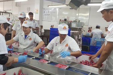 Lo Tết sớm cho công nhân