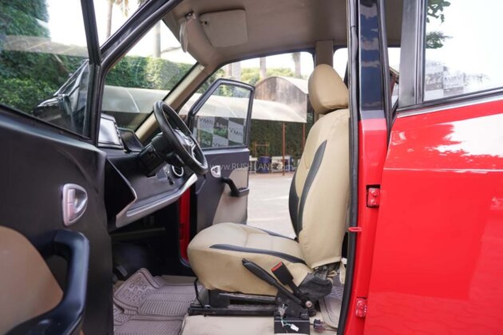 Cận cảnh ô tô điện có giá quy đổi 145 triệu đồng, nhiều chi tiết gây bất ngờ - 13 Cận cảnh ô tô điện có giá quy đổi 145 triệu đồng, nhiều chi tiết gây bất ngờ - 13