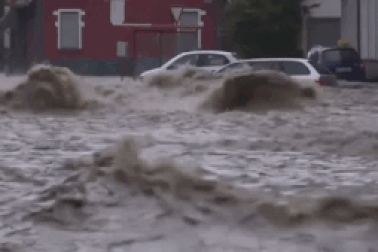 1.300 người mất tích trong mưa lũ lịch sử ở Đức