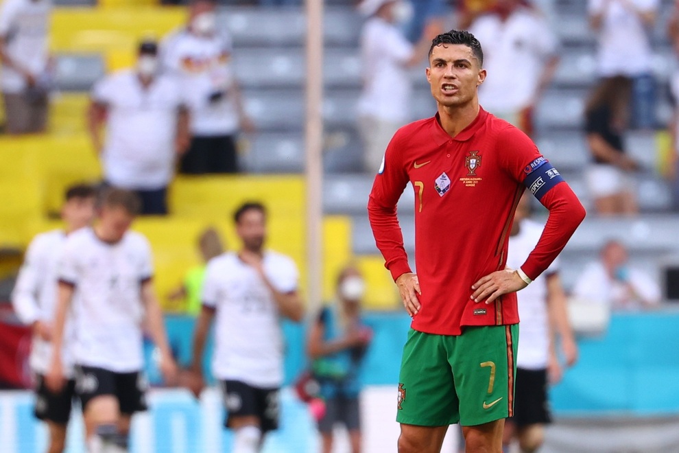 C.Ronaldo bị chỉ trích là kẻ ngốc và coi thường đối thủ - 2 C.Ronaldo bị chỉ trích là kẻ ngốc và coi thường đối thủ - 2