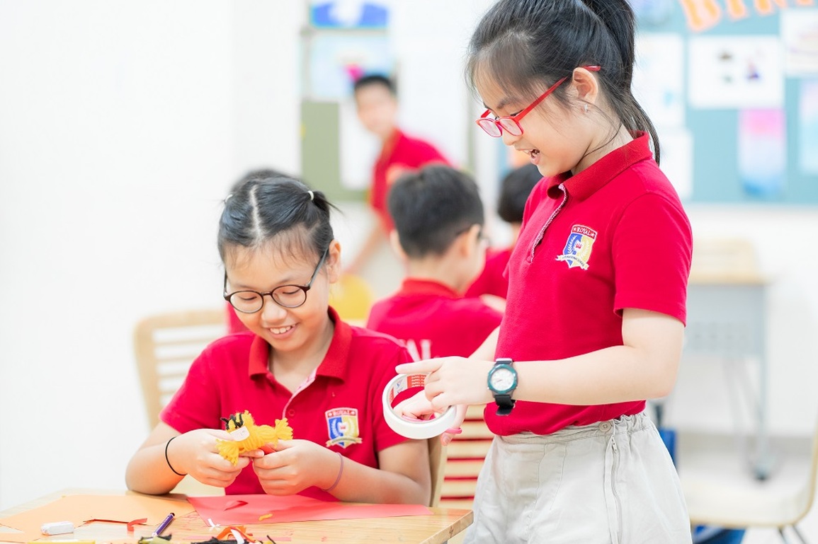 Thông điệp sống xanh qua những bài thuyết trình tiếng Anh của học sinh Royal School - 3 Thông điệp sống xanh qua những bài thuyết trình tiếng Anh của học sinh Royal School - 3