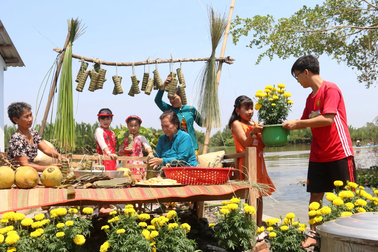 Đi chợ Tết với má, hồi xưa...