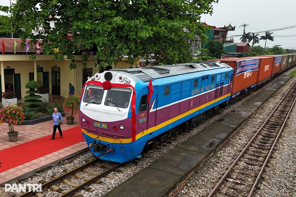 Đường sắt tốc độ cao Bắc - Nam chở hàng khi cần thiết như thế nào? - 2 Đường sắt tốc độ cao Bắc - Nam chở hàng khi cần thiết như thế nào? - 2