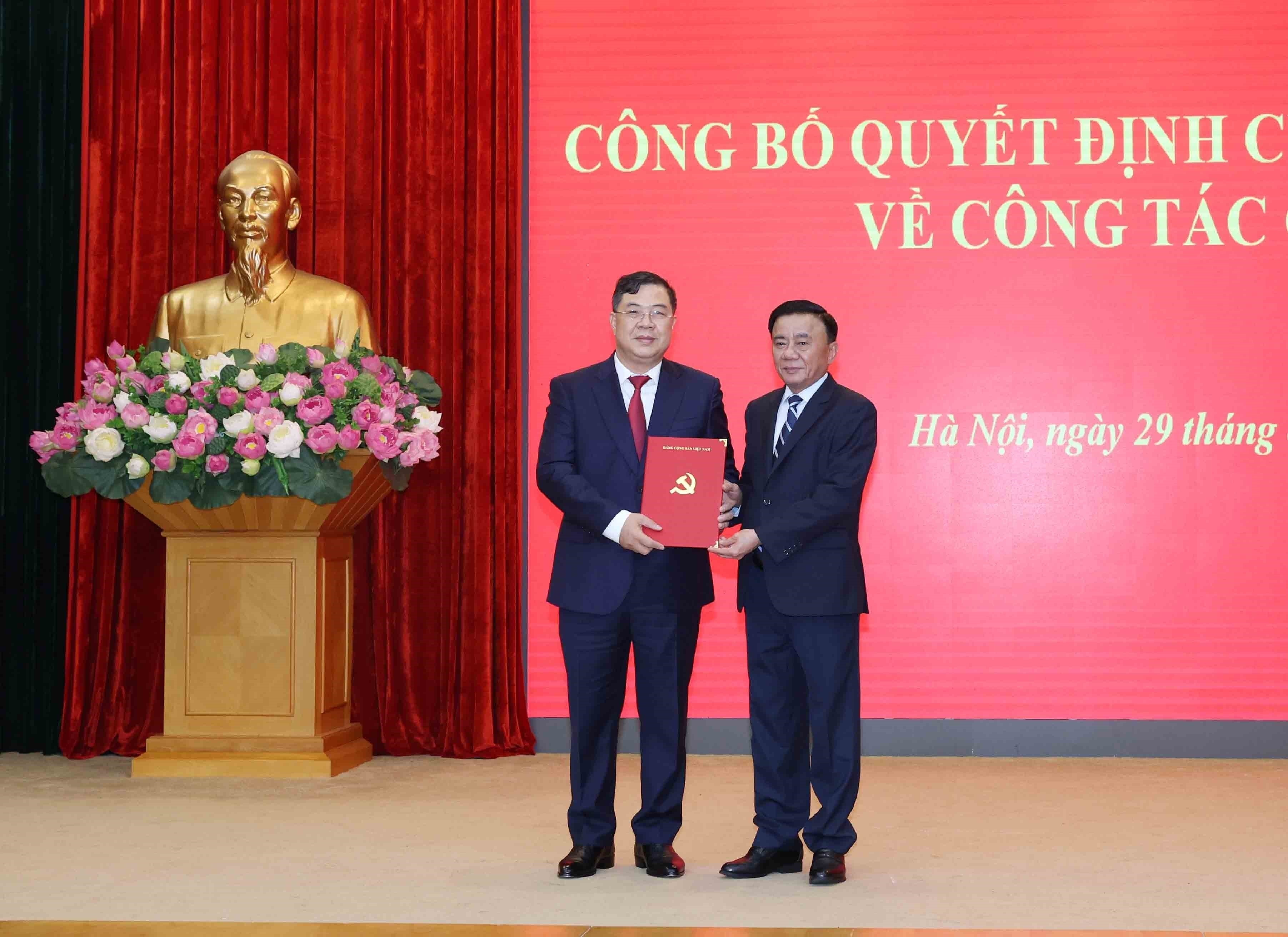 Bộ Chính trị bổ nhiệm ông Phạm Gia Túc làm Chánh Văn phòng Trung ương Đảng - 1