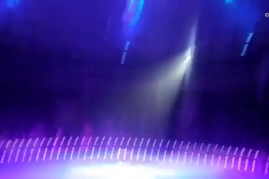 Nghệ sĩ xiếc nhào lộn trên không bị ngã từ độ cao 18m