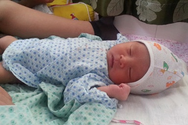 Cả 5 bé sơ sinh bị nữ điều dưỡng đánh rơi đã được về nhà