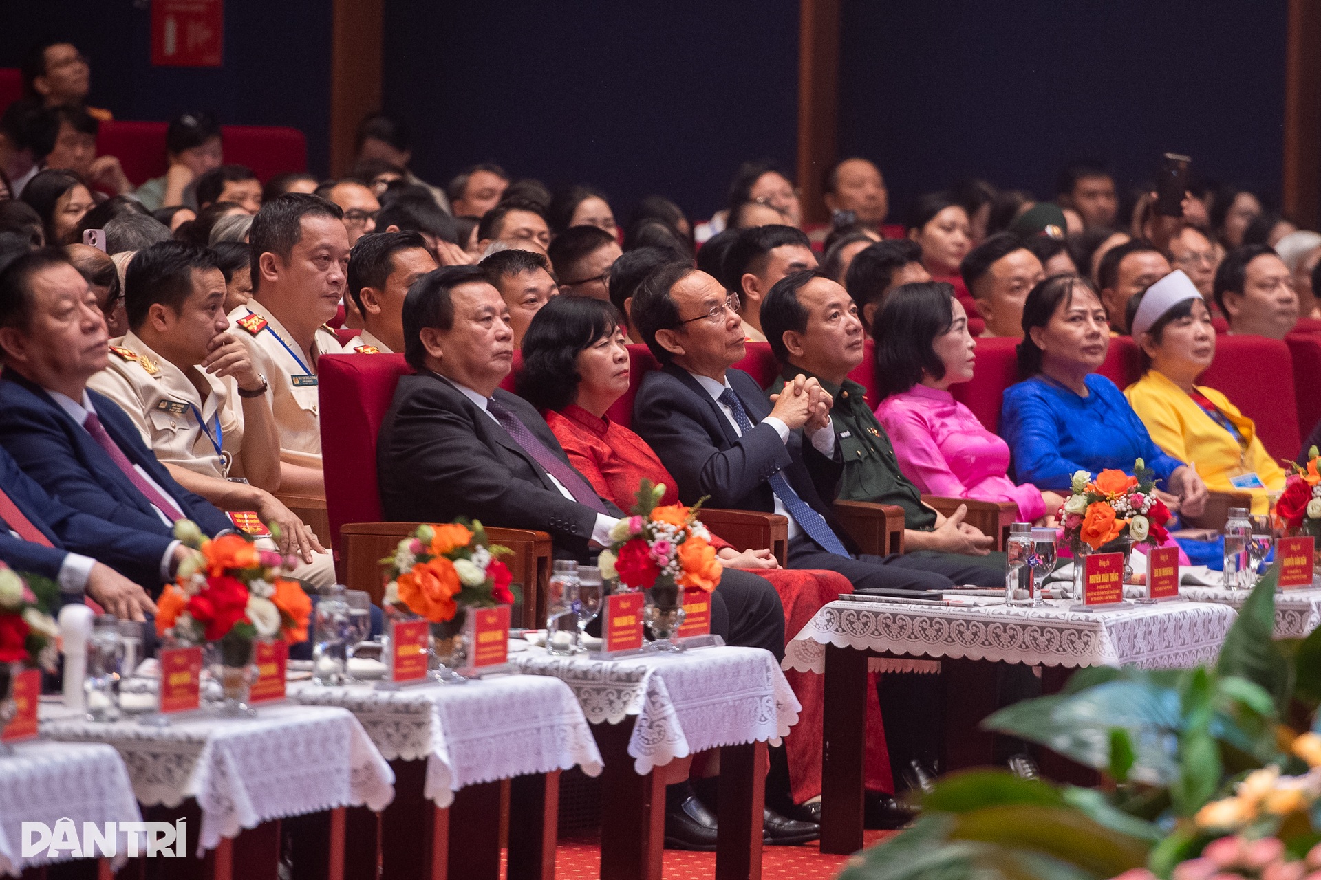 Cuộc gặp mặt đặc biệt tri ân người có công, nhân chứng lịch sử - 6 Cuộc gặp mặt đặc biệt tri ân người có công, nhân chứng lịch sử - 6