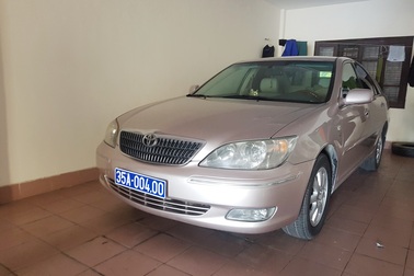 Cấp biển số mới cho chiếc xe Camry mang 2 biển xanh chở lãnh đạo Ninh Bình