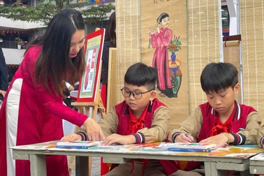 Giám đốc Sở GD&ĐT Hà Nội: "Những vụ bạo lực học đường chỉ là cá biệt"