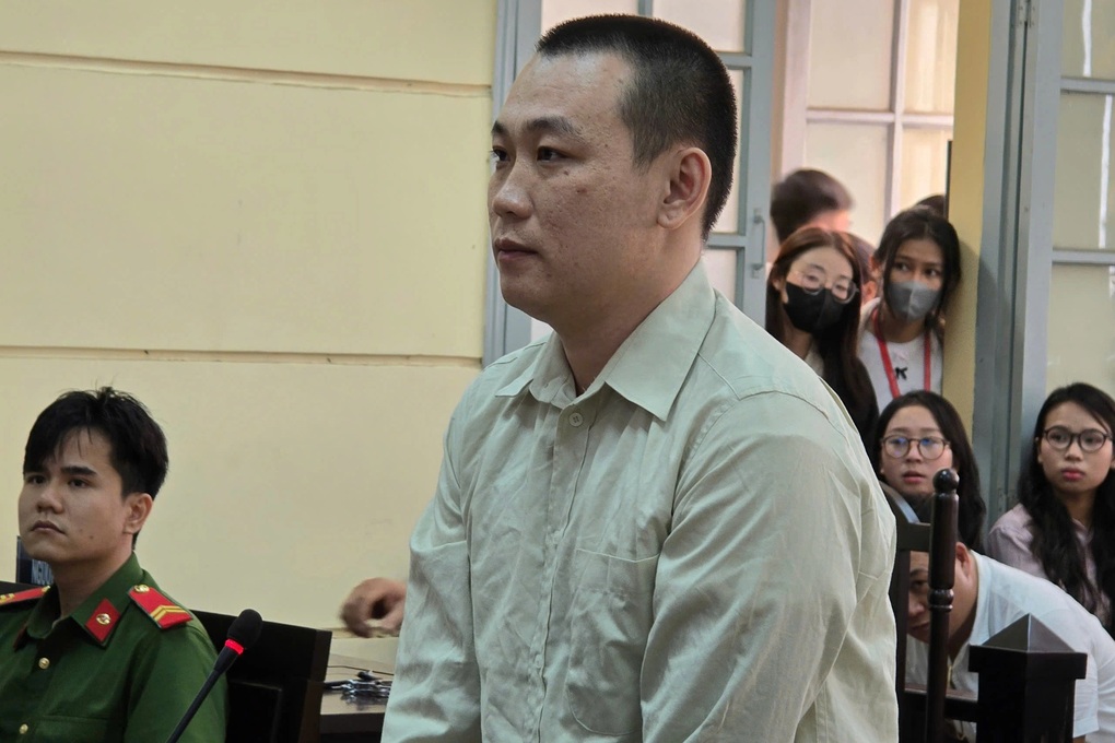 Tài xế đánh người trước Bệnh viện Từ Dũ không bị tăng tiền bồi thường - 1 Tài xế đánh người trước Bệnh viện Từ Dũ không bị tăng tiền bồi thường - 1