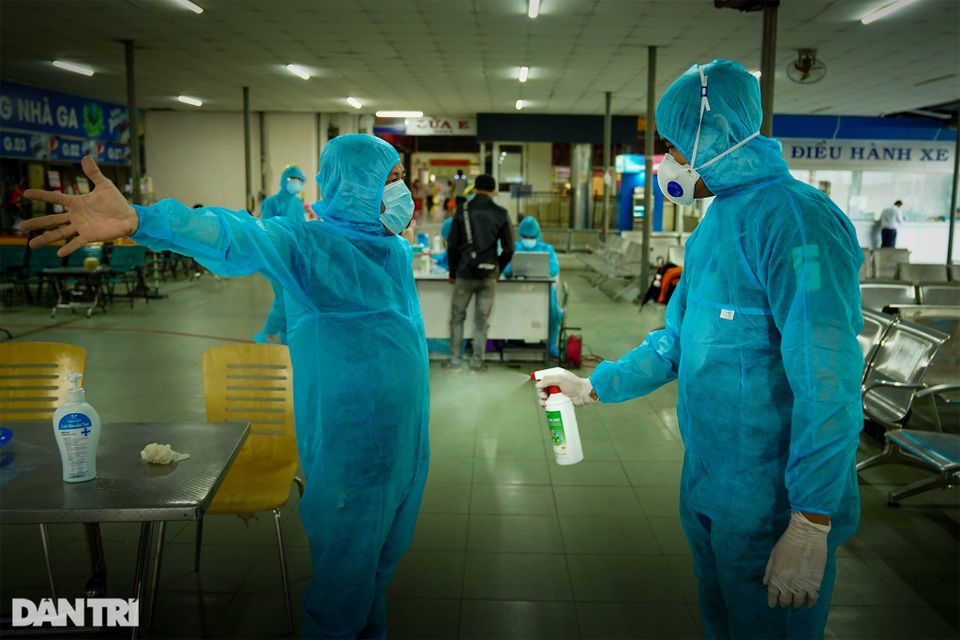 Tiêm vắc xin Covid-19: Vừa tiêm vừa đánh giá tác dụng phụ - 1 Tiêm vắc xin Covid-19: Vừa tiêm vừa đánh giá tác dụng phụ - 1