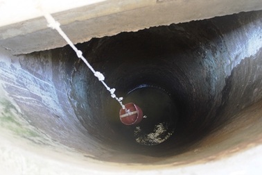 Nước ngầm cũng cạn kiệt do hạn, mặn lịch sử