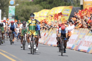 Trần Tuấn Kiệt chiến thắng ở vòng đua hồ Xuân Hương, giải xe đạp xuyên Việt