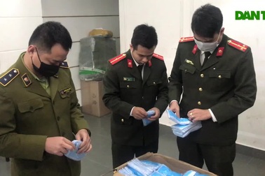 Công an thu giữ lô khẩu trang y tế có biểu hiện tích trữ để bán ra nước ngoài