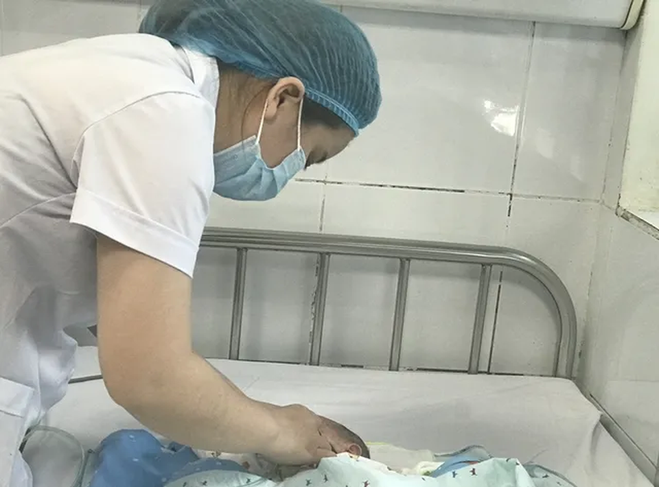 Cúm A gia tăng, nhiều người “săn lùng” thuốc cúm Tamiflu đẩy giá lên cao - 3 Cúm A gia tăng, nhiều người “săn lùng” thuốc cúm Tamiflu đẩy giá lên cao - 3