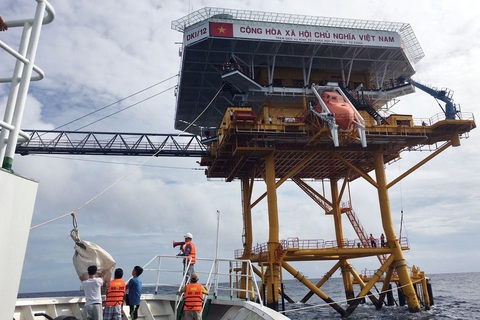 Đón Xuân trên những “ngôi nhà” giữa biển khơi