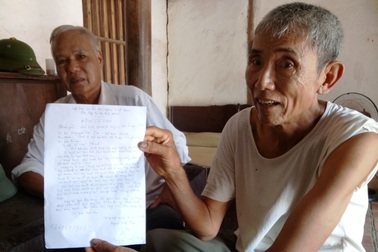 Người chết "sống dậy" ký nhận tiền hỗ trợ của Nhà nước (!)