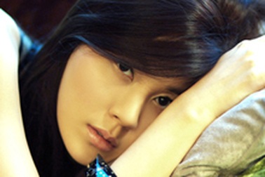 Kim Ha Neul "kết đôi" cùng Daniel Henney