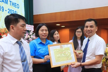 Đẩy mạnh "Học tập và làm theo tư tưởng, đạo đức, phong cách Hồ Chí Minh" trong đoàn viên công đoàn