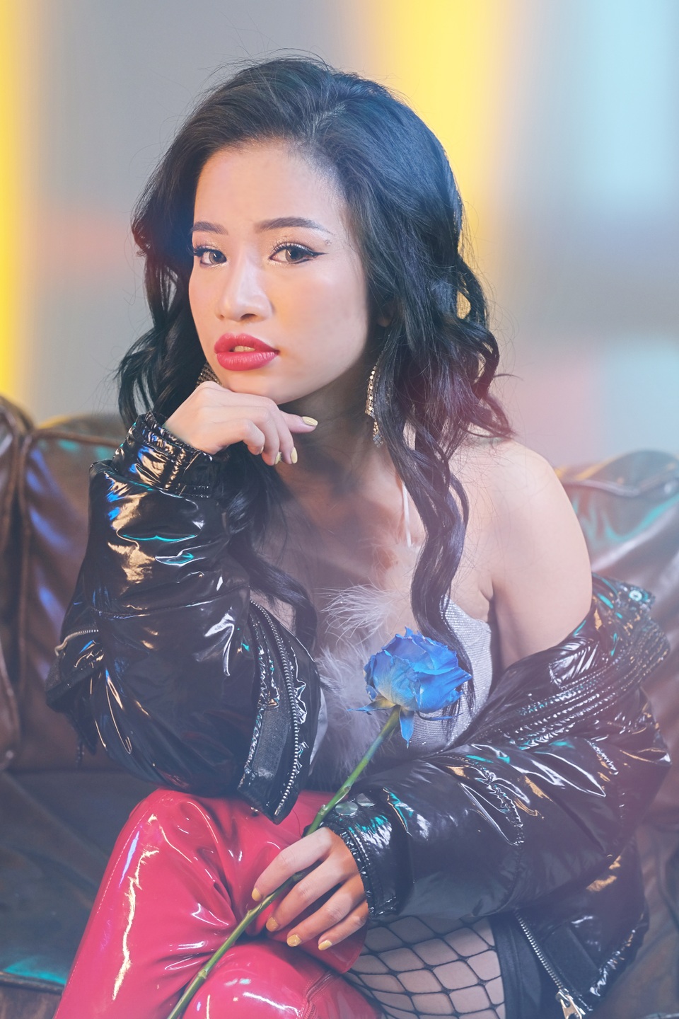 Á quân The Voice nóng bỏng trong MV ngày Valentine - 1 Á quân The Voice nóng bỏng trong MV ngày Valentine - 1