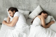 Sau khi cưới, vợ chồng tôi vẫn hạnh phúc dù không ngủ chung giường