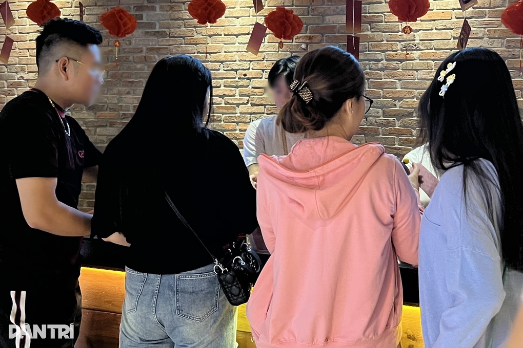 Phim Mai của Trấn Thành dán nhãn 18+: Học sinh vẫn vô tư vào rạp? - 2