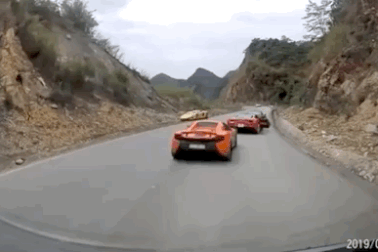 Lamborghini Avantador S “gặp nạn” trên cao nguyên Mộc Châu