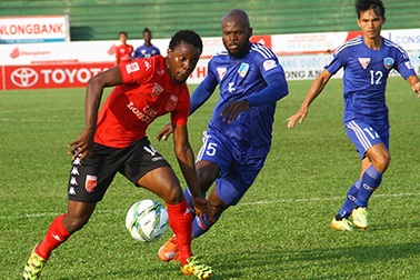 Thắng Quảng Nam, Long An có khởi đầu như ý