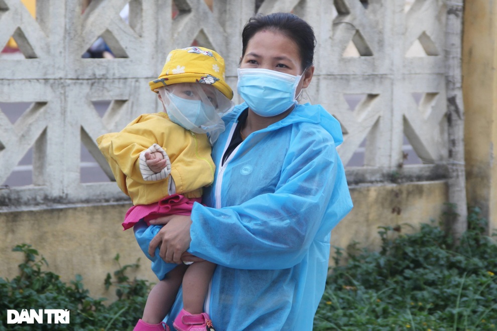 Cam kết chưa được hỗ trợ, lao động trở về từ vùng dịch nhận chế độ ngay - 1 Cam kết chưa được hỗ trợ, lao động trở về từ vùng dịch nhận chế độ ngay - 1