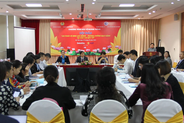 Gần 2000 nhân viên y tế bị ung thư, mắc bệnh hiểm nghèo