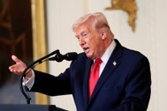 Vì sao ông Trump bất ngờ tuyên bố “eo biển Hormuz sẽ sớm là lãnh thổ Mỹ”?