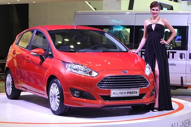 Sát hạch lý thuyết bằng lái xe: Đề số 4