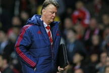 Ban lãnh đạo MU hết kiên nhẫn, Van Gaal sắp ra đường